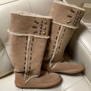 TORY BURCH: tan, suede, real sheepskin fur lining, knee high boot. 9-1/2-10.